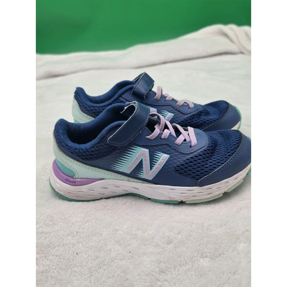 New Balance Kid's 680 V6 Hook and Loop Running‎ Shoe Toddler 2.5